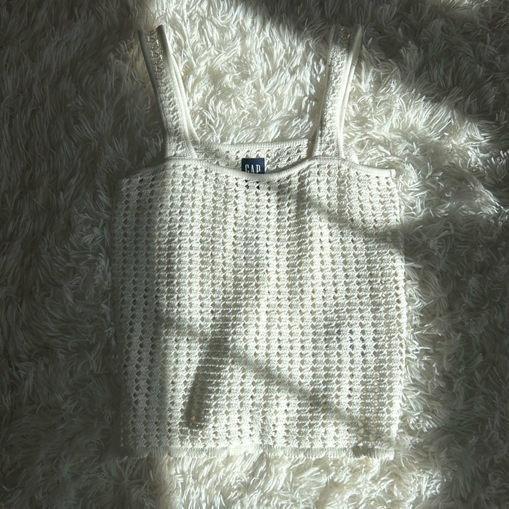 Gap crochet tank, small